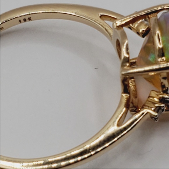 10k Solid Yellow Gold 2.50 Carat Ethiopian Faceted Oval Opal & Diamond Ring - Picture 8 of 8